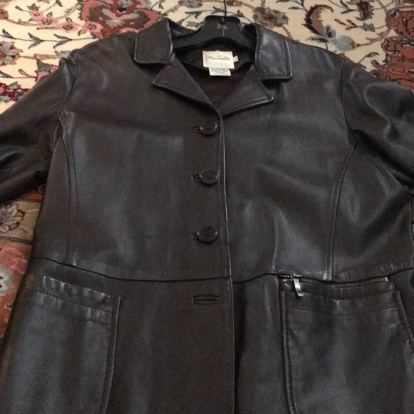 Leather jacket - Picture 3 of 3